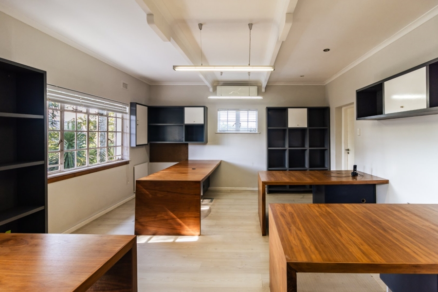 To Let commercial Property for Rent in Charlo Eastern Cape